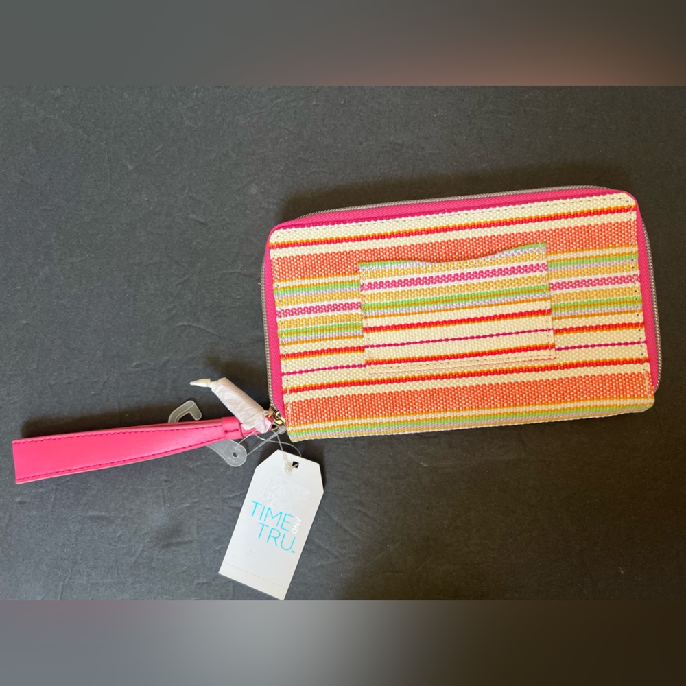 NWT Time & Tru Double Zip Wristlet